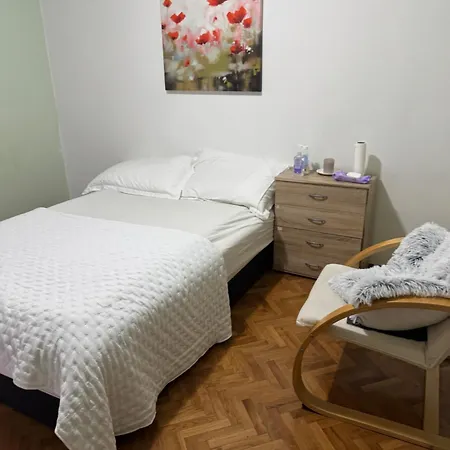 To Let Homestay